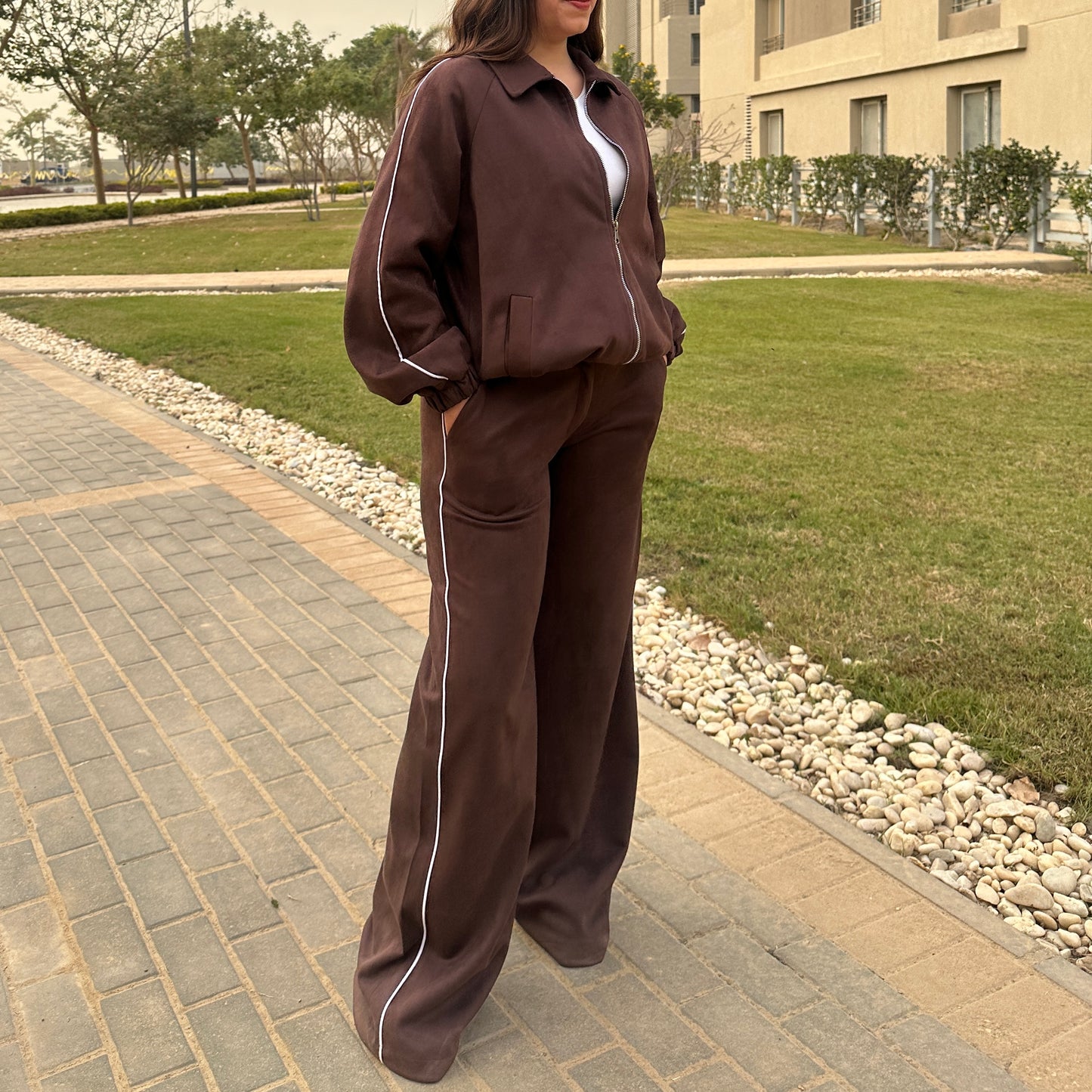 AURA - Set In Brown